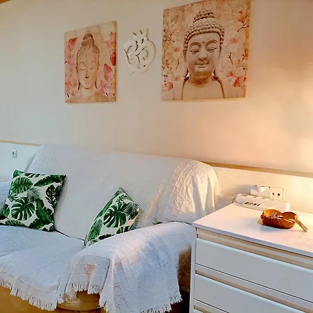 La Casa Del Buda Cerca De La Playa Con Piscina Apartment *