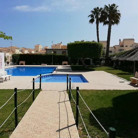 La Casa Del Buda Cerca De La Playa Con Piscina