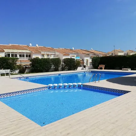 Apartment La Casa Del Buda Cerca De La Playa Con Piscina